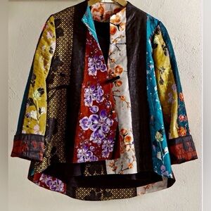 IC COLLECTION by Connie K  Jacket Size L   Asian Print 5450J SOLD OUT.
